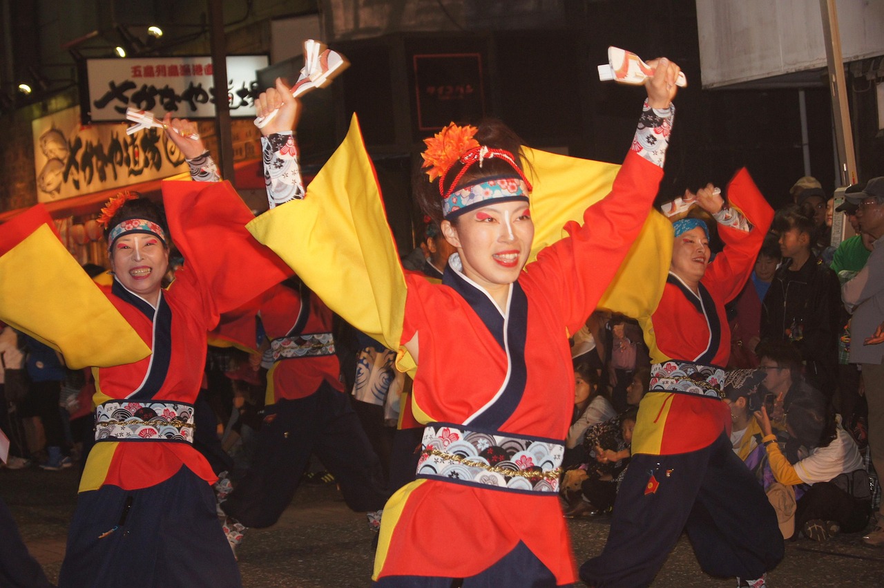 校园之声，文化艺术节广播稿